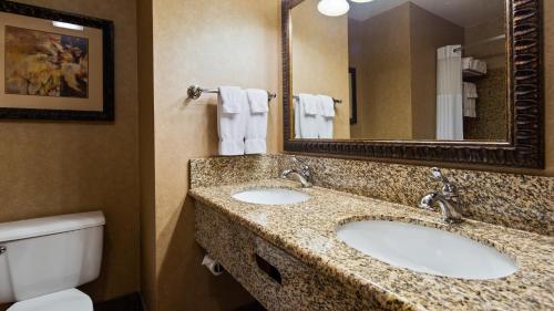 Best Western Astoria Bayfront Hotel - image 8