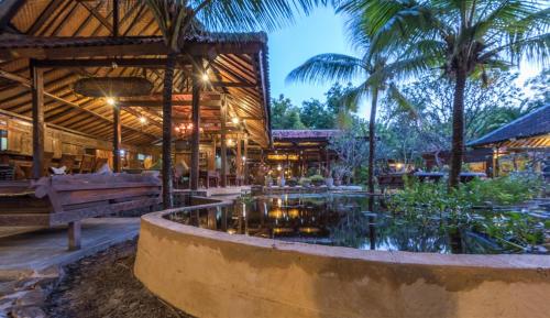 Restaurant, Hotel Pondok Sari Beach & SPA Resort in Pemuteran
