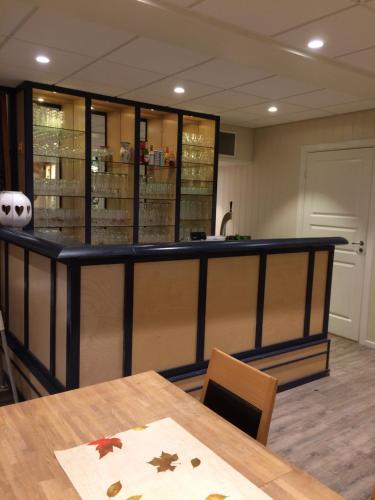 Ресторан, Mjøsvang Kafe in Лаердал