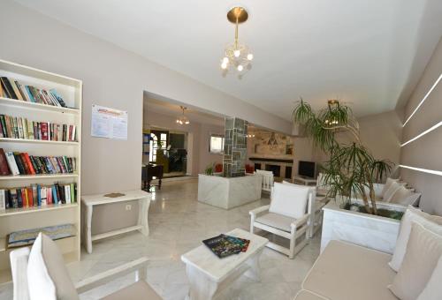 Lobby, Eva Mare Hotel & Suites - Adults only in Gazi
