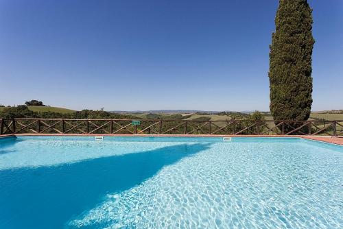 Campana Villa Sleeps 6 Pool WiFi