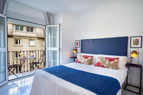 iloftmalaga Puerta del Mar