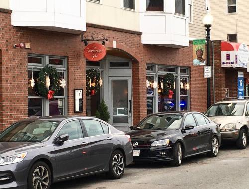 ~*Pet Friendly 30min to Downtown*~ THE BOSTONIAN secondary