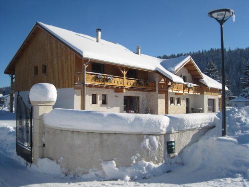 La Tour du Coq Dore in Granges-Narboz