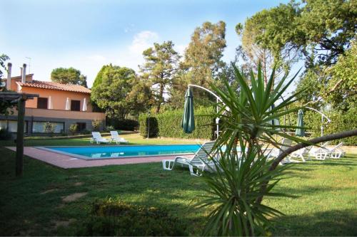  Corchiano Villa Sleeps 8 Pool WiFi, Pension in Corchiano