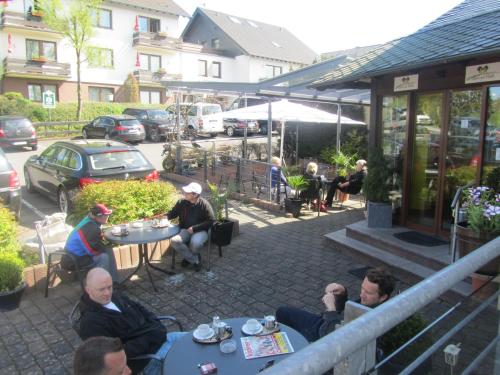 Land-gut-Hotel zur Burg Nürburg