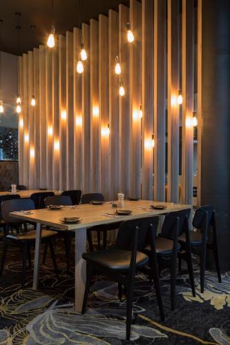 Restaurant, Dingley Hotel in South East