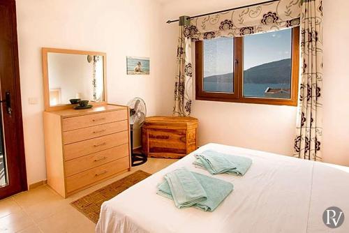  Kalkan Apartment Sleeps 5 Pool Air Con WiFi in Kalkan