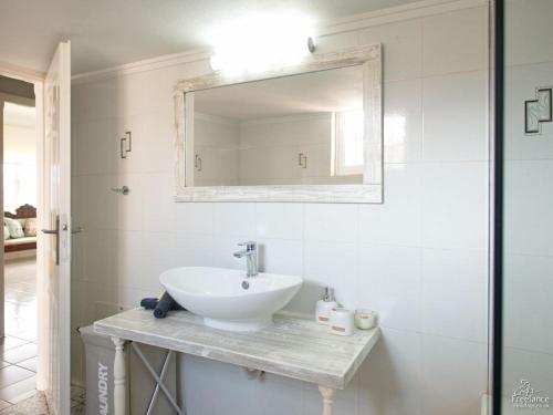  Agioi Apostoloi Apartment Sleeps 6 in Agioi Apostoli