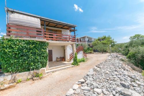  Apartments Charlie, Unterkunft in Primošten