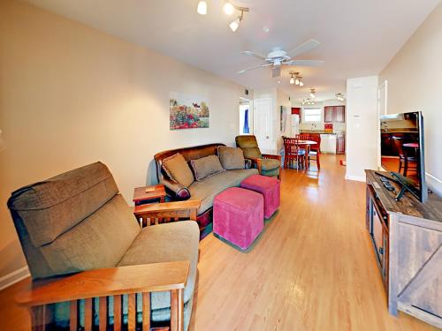 East Bolton Duplex Unit A - image 8