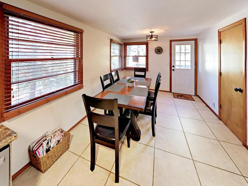 879 Conklin Home - image 3