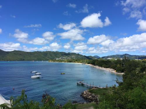 Appt 2chb avec piscine in Sainte-Anne