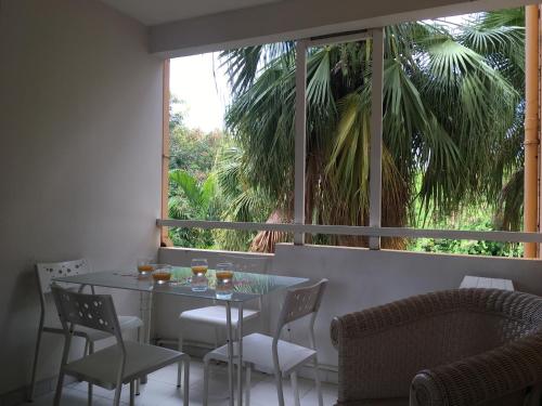 Appt 2chb avec piscine in Sainte-Anne