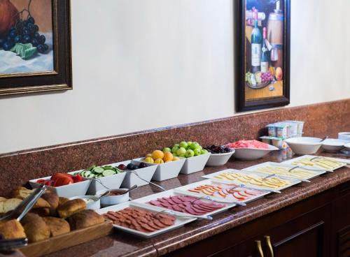 Elegant Hotel & Resort - image 3