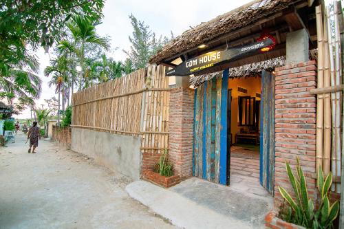 An Bang beach Ceramic house