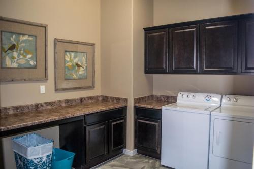 4 Bedroom home in Mesquite #397 - image 10