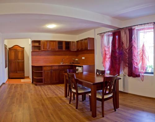 Chorbadji Petkovi Hanove – Obzor, WY