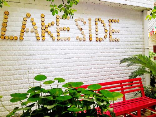 Taman, Lakeside Inn in Guilin
