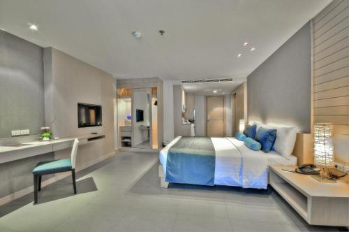 room detail thumbnail 0