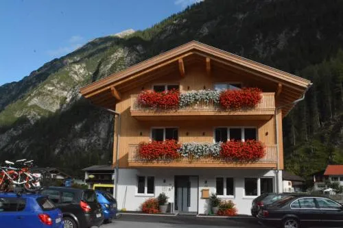 Pension Alpenblick in Steeg, Österreich
