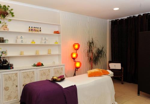 Dorisol Buganvilia Studio Hotel - image 6