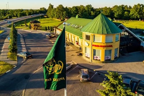 . Hotel Pas Katina