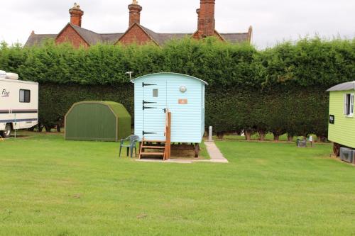 Old Hall House - image 3