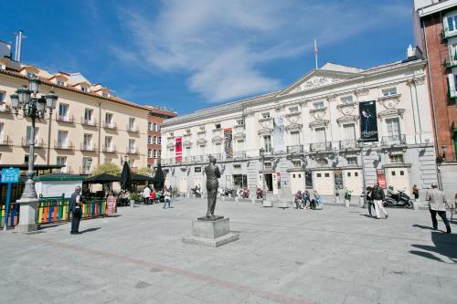 Hostal Madrid Sol - image 2