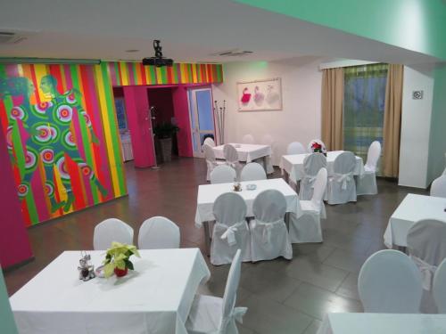 Hotel Ballet School - image 2