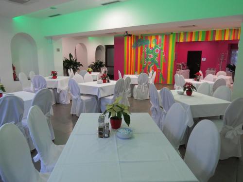 Hotel Ballet School - image 8
