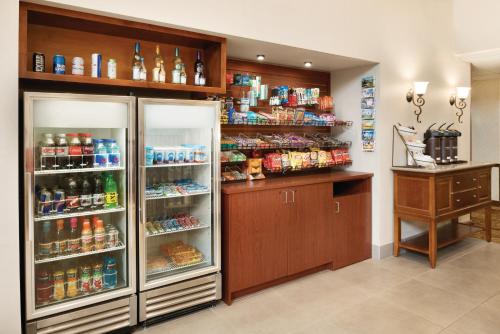 Country Inn & Suites by Radisson Des Moines West IA - image 6