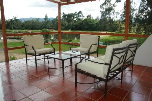 balkon/terras, Naturaleza Muisca in Guasca