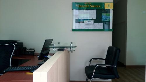 Vincent Suites Hotel