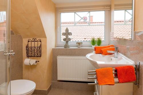 Apartment with Sea View image 4
