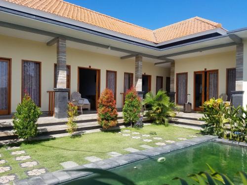 Cantika Guest House