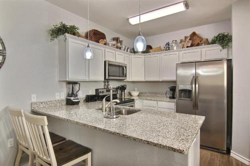 Beachside #205 Condo - image 5