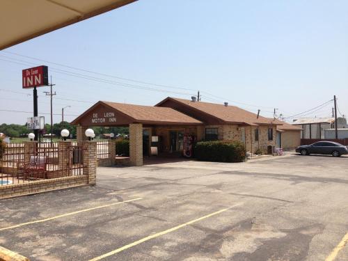 De Leon Inn · Comanche