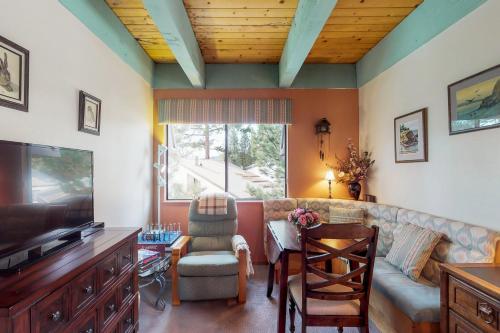 Lakeview Gem - image 3