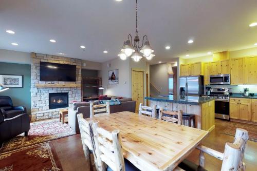 Warm Springs Fields Retreat