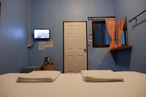 Marina Hut Guest House Room Type - Standard Double Room - No Window