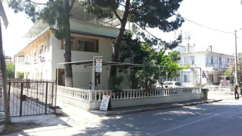  Cicek Aile Pansiyonu, Pension in Burhaniye bei Kalkım