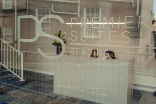 PREMIER SUITES Reading - image 6