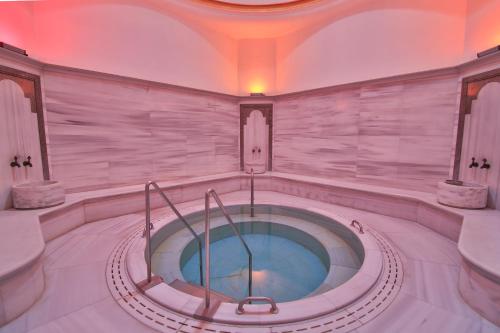 Blue Diamond Ataturk Palace