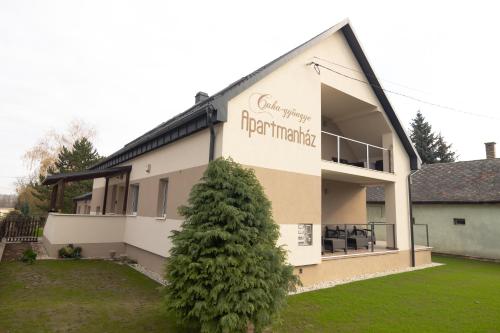 Cuha-gyöngye Apartmanház - image 12