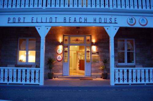 YHA Port Elliot Beach House