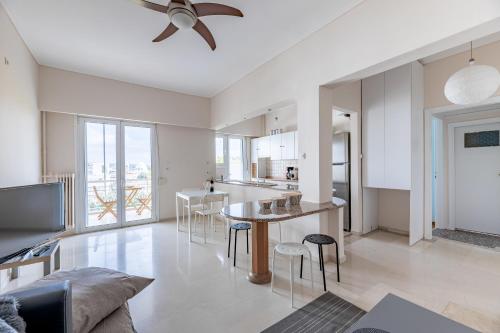  Beautiful 3rd floor flat at top Maroussi location in Athen