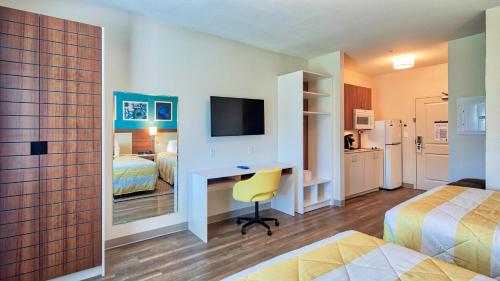 Uptown Suites Extended Stay Austin TX - Round Rock