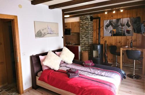 Chalet "Chez Claudine et Charles" in Mase