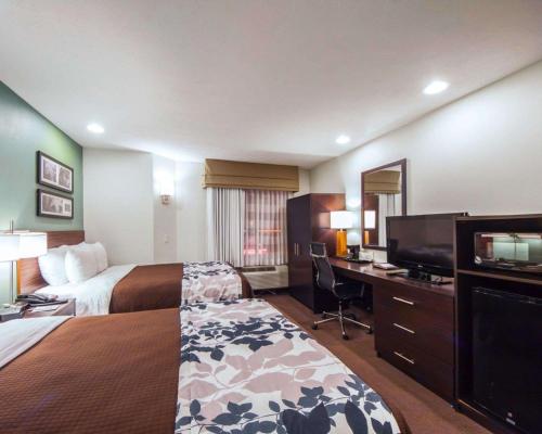 Double Room with Two Double Beds - Non-Smoking